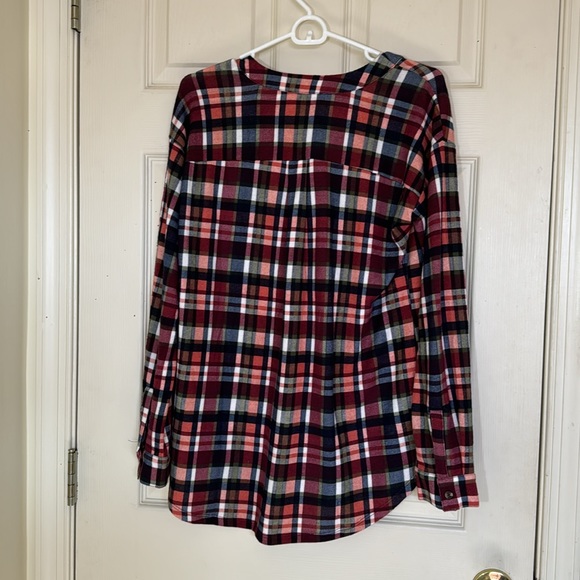 NWOT Plaid Loose fit top Blouse Size Medium - Picture 5 of 9